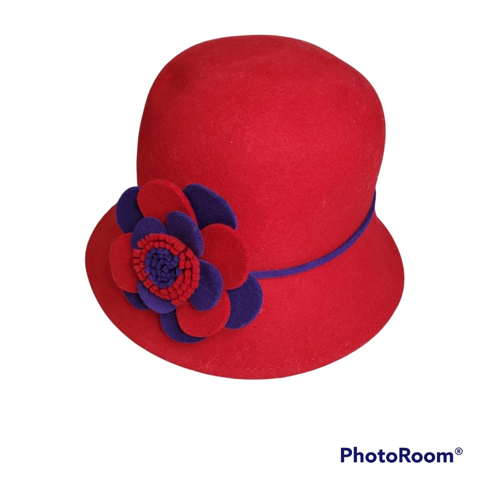 Cloche Hat Bold‎ Red & Purple Floral Wool Felt Flapper 20's Style 100% Wool OS